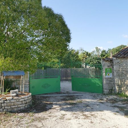 Le Gite De Malecot Gite Familial De 5 Personnes Coulon Zewnętrze zdjęcie